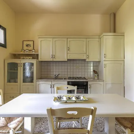 Belvilla By Oyo Casa Rossa 8 Pax Marti