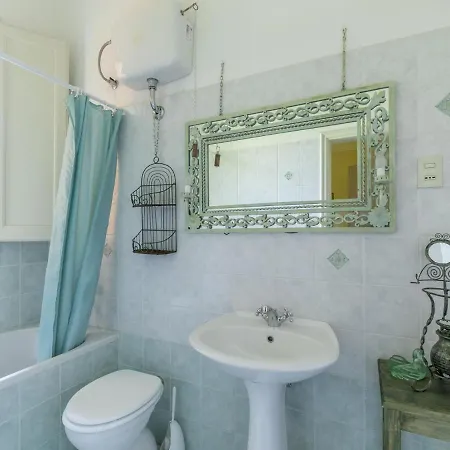 Belvilla By Oyo Casa Rossa 8 Pax Holiday home Marti